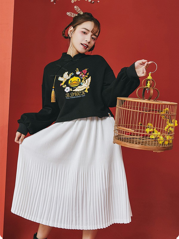 小黄鸭休闲装2019秋冬季黑色印花卫衣