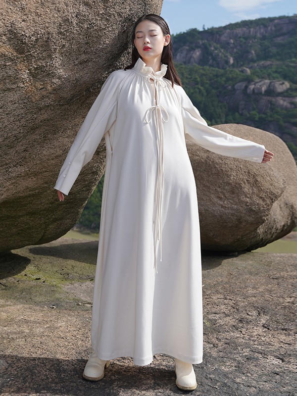 界内界外2020秋冬季白色长款连衣裙