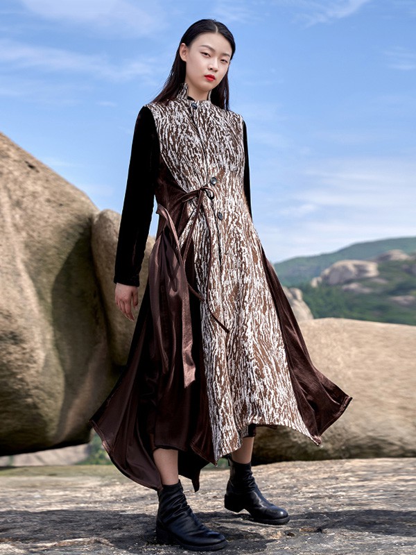 界内界外2020秋冬季拼色拼接连衣裙