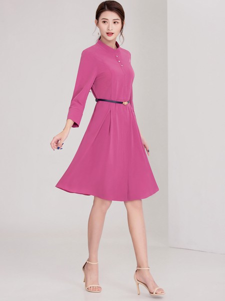 迪丝爱尔2020春夏季粉色纯色连衣裙