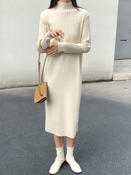 韩迅2020秋冬季白色长款毛衣裙