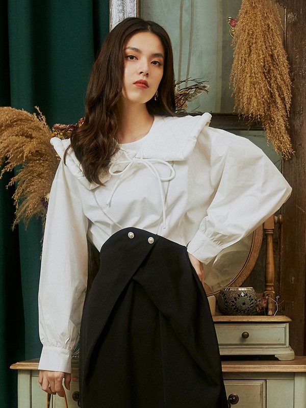 米可芭娜2020秋冬季白色泡泡袖上衣