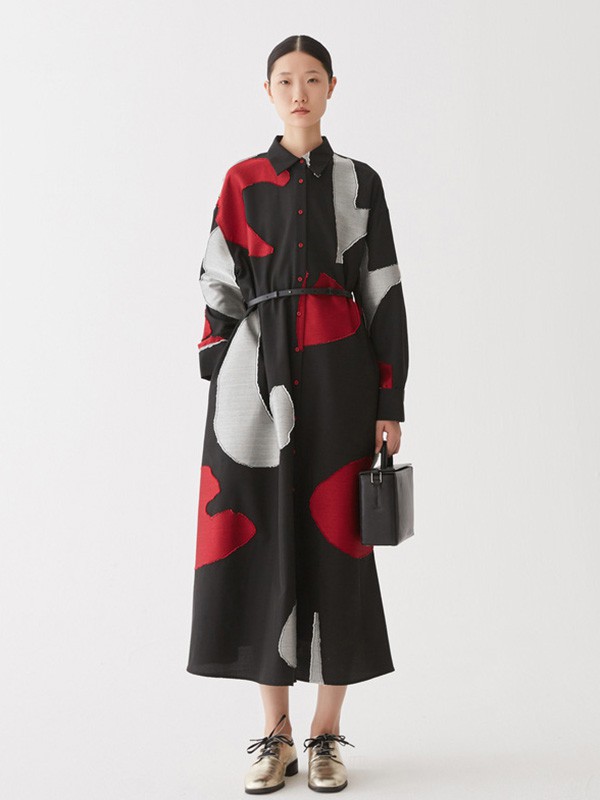 噢姆2020秋冬季拼色长款连衣裙