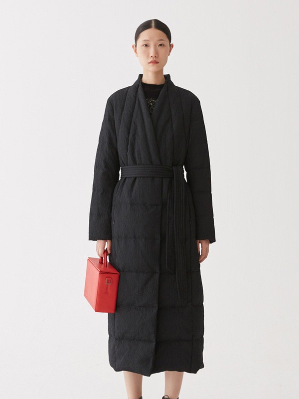 噢姆2020秋冬季黑色长款羽绒服