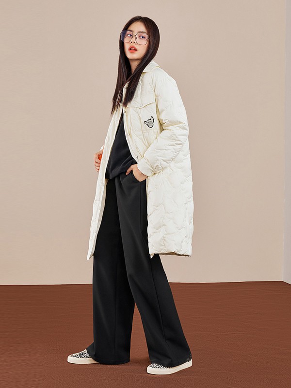 太平鸟2020秋冬季白色纯色羽绒服