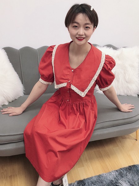 珂希莉2020春夏季红色翻领连衣裙