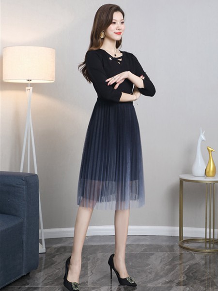 夺宝奇兵2020秋冬季黑色纱网连衣裙