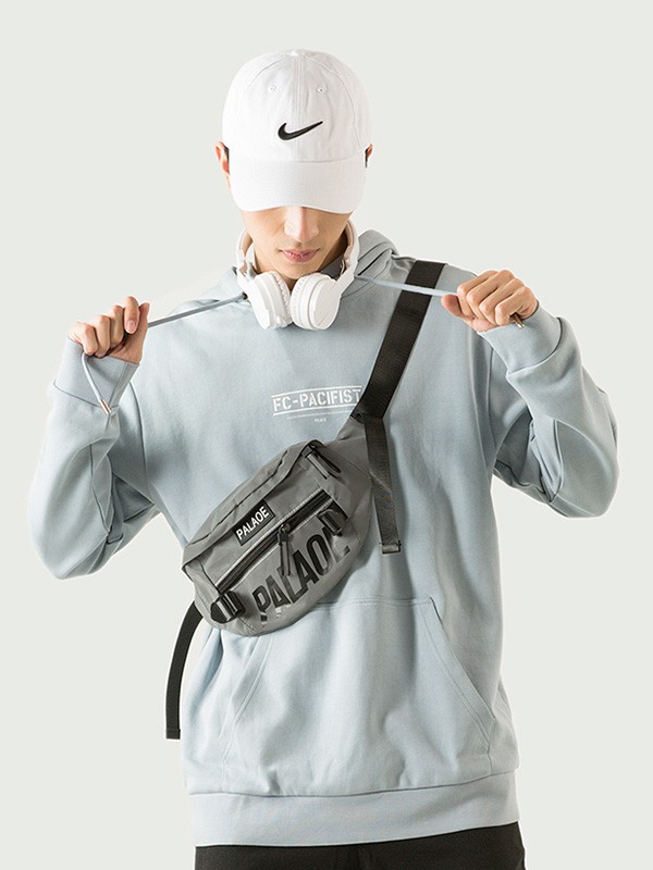 翡翠2020秋冬季灰色印花卫衣