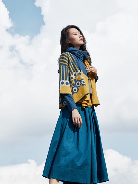 谷度女装2020秋冬季黄色印花外套