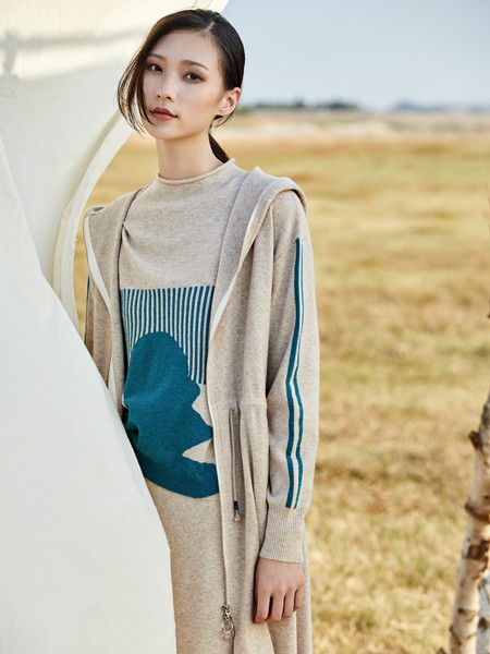 谷度女装2020秋冬季米色纯色外套