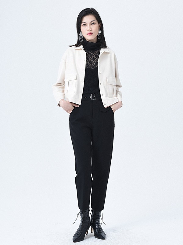 依妙女装2020秋冬季白色纯色外套