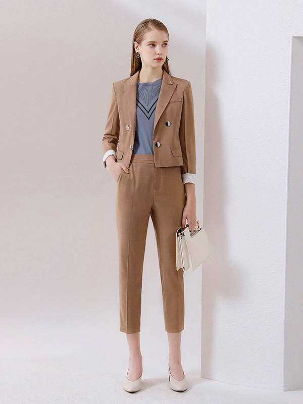 卡迪黛尔2020秋冬季卡其色修身西装