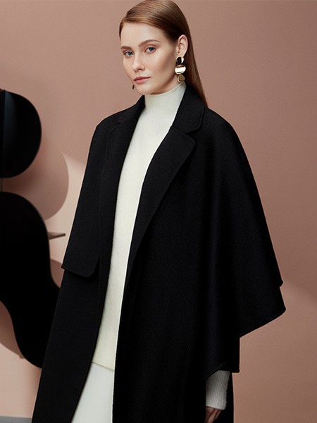 宝姿2020秋冬季黑色纯色大衣
