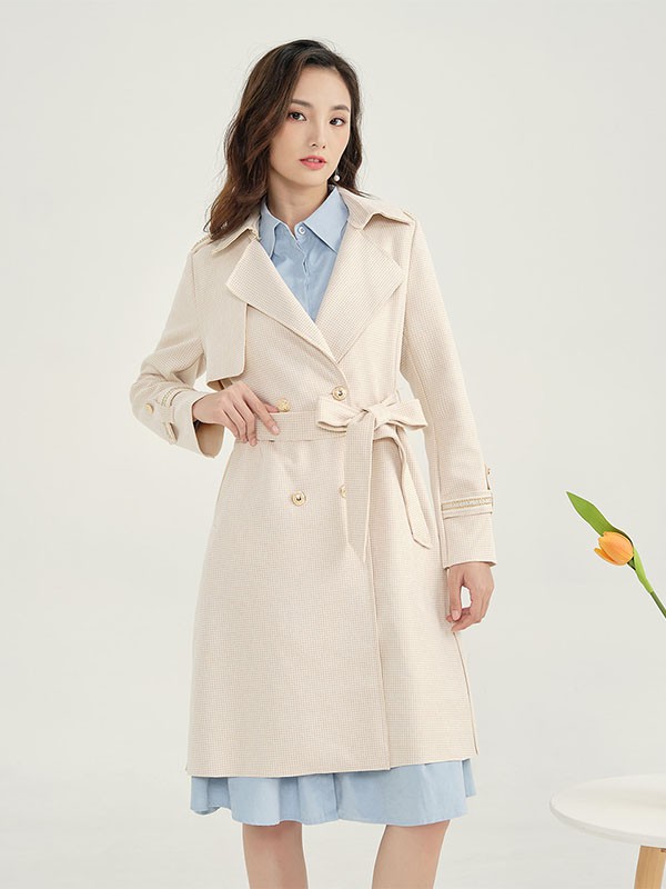 爱依服2020秋冬季米色收腰风衣