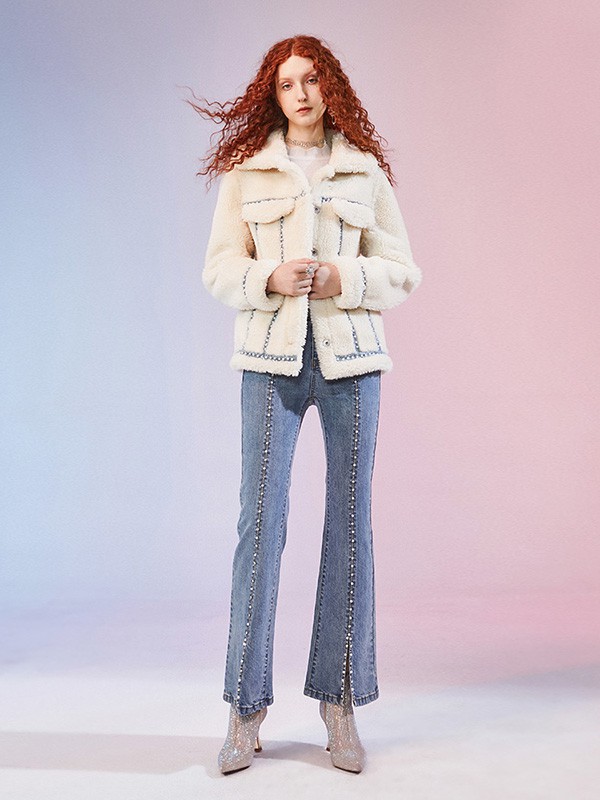 芳外2020秋冬季米色翻领外套