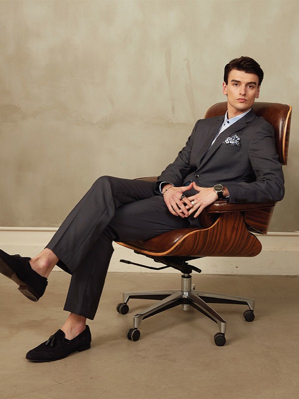 G20002020秋冬季黑色纯色外套