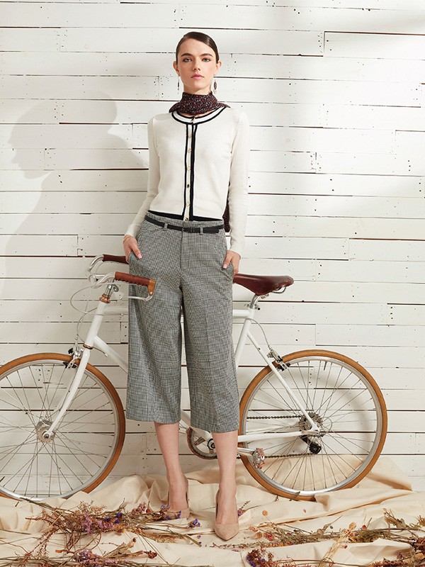 G2000休闲装2020秋冬季白色纯色针织衫