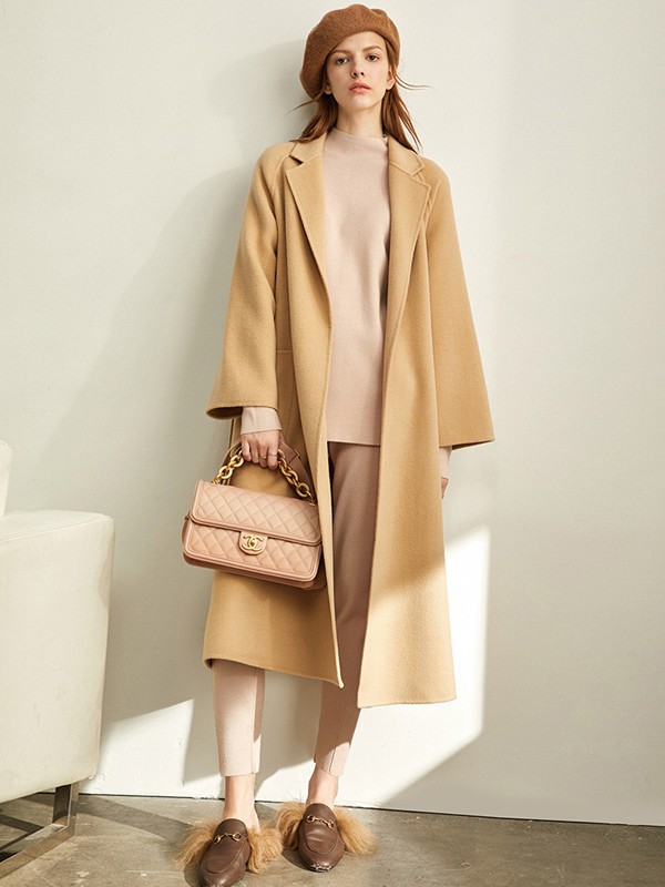 爱依莲2020秋冬季卡其色纯色大衣