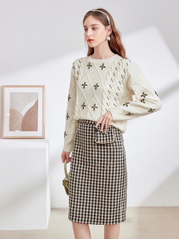 春美多2021春季白色提花针织衫