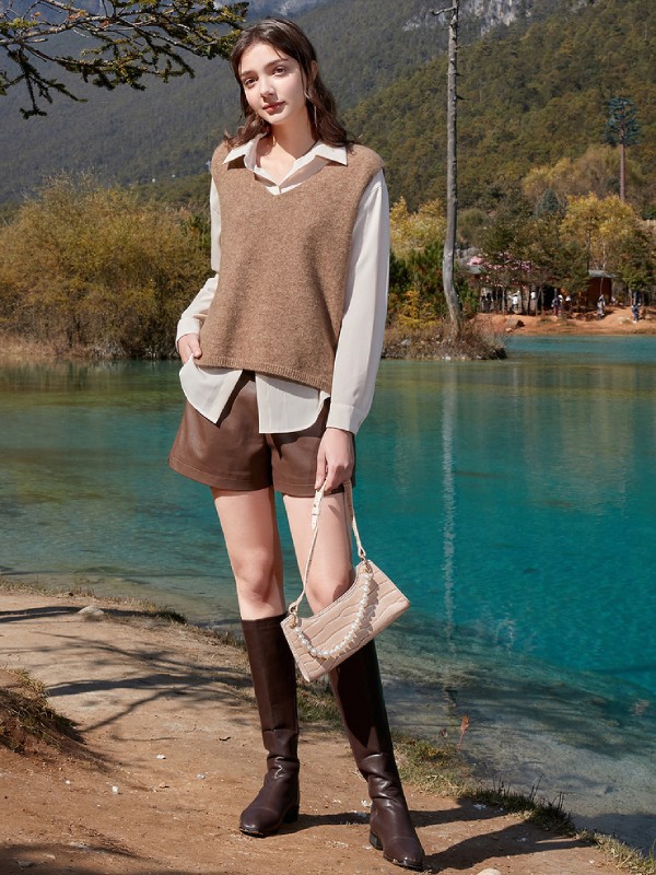 春美多2021春季卡其色纯色马夹