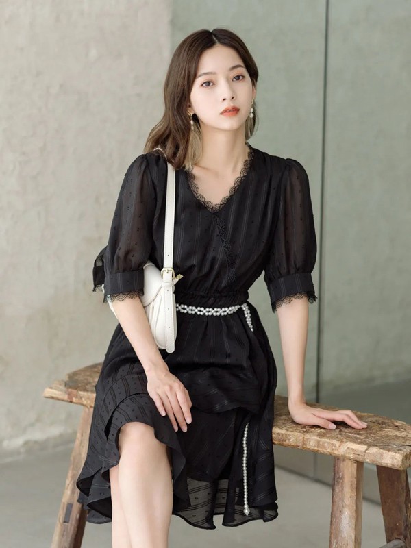 路妮莎女装2021春夏季