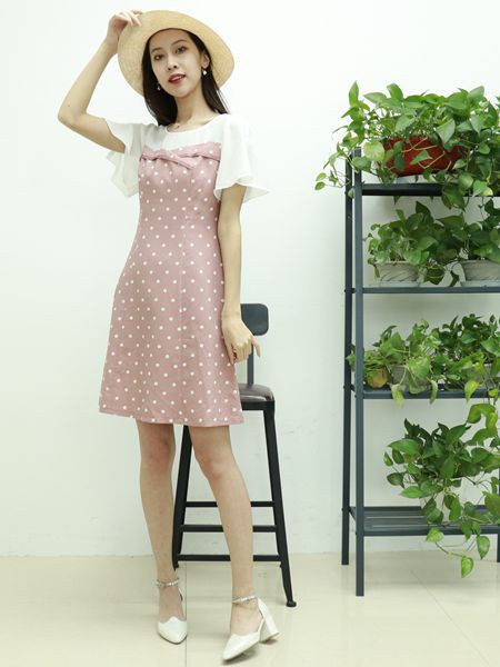 殿秀女装2021春夏季