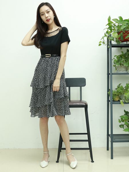 殿秀女装2021春夏季