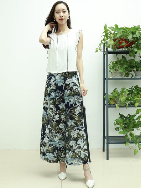 殿秀女装2021春夏季