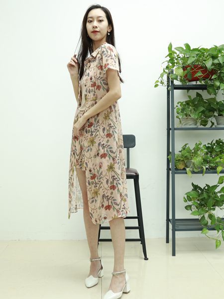 殿秀女装2021春夏季