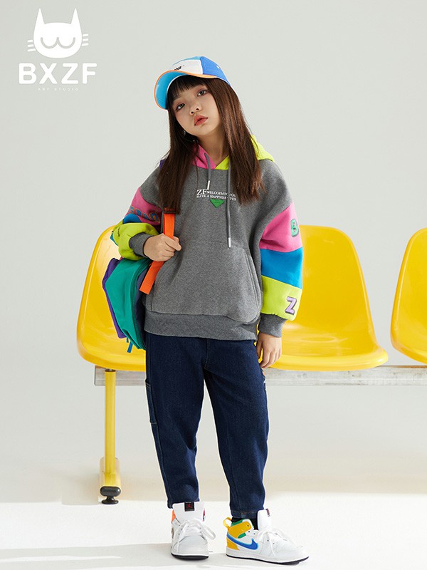 小资范童装2021秋冬季灰色印花T恤