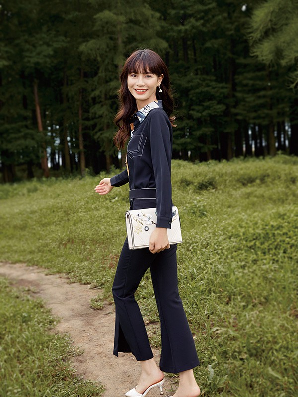 千百惠2021秋冬季藏蓝色纯色连体衣