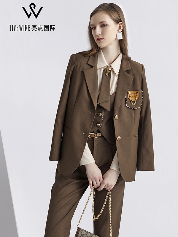 亮点国际女装2021秋冬季