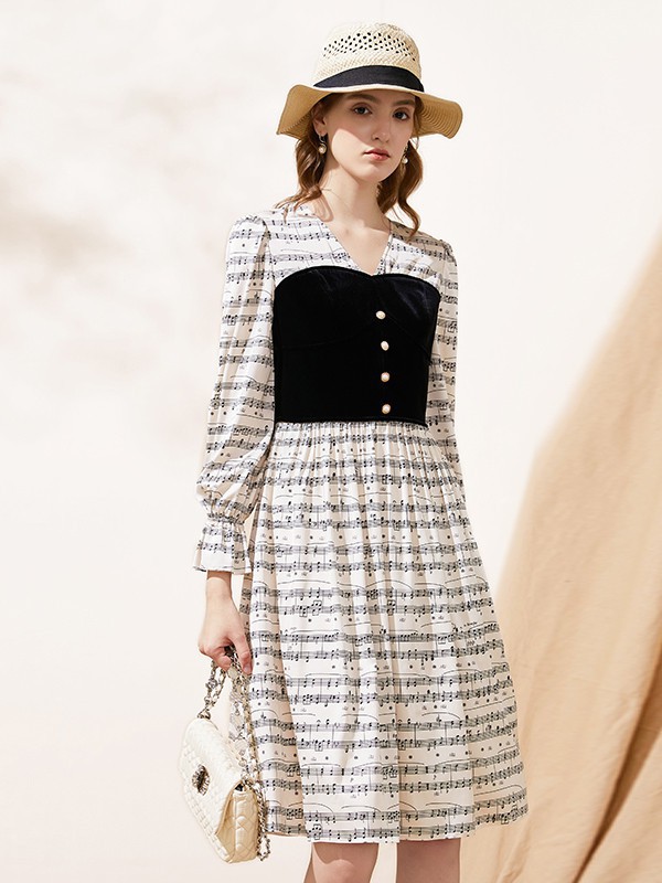 CHICHY女装2021秋冬季