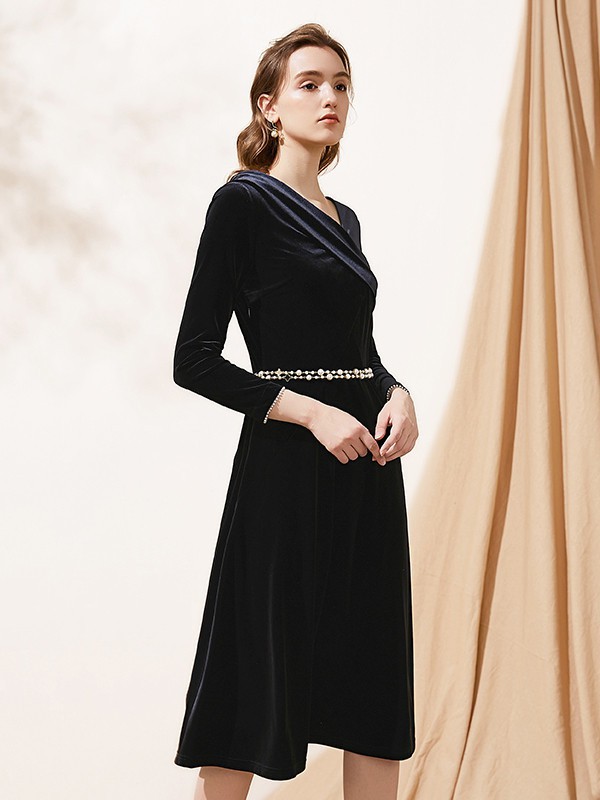 CHICHY女装2021秋冬季