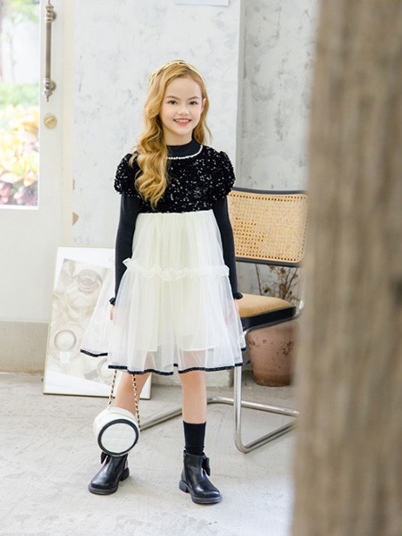 皇室童缘童装2021秋冬季