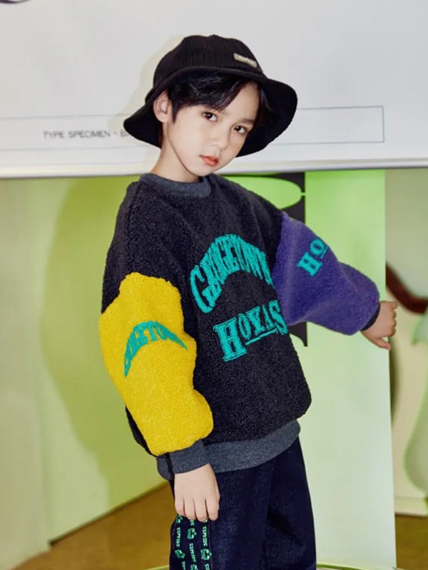 鲨鲨舫童装2021秋冬季