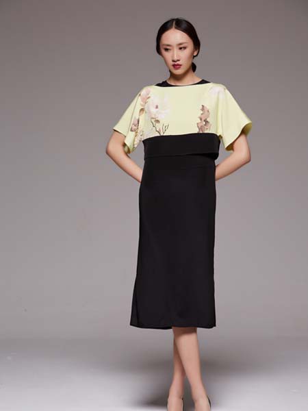 艾叶艺品女装2021春夏季