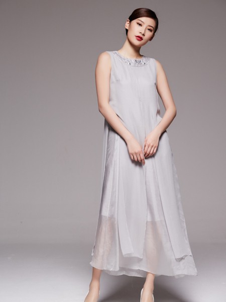 艾叶艺品女装2021春夏季