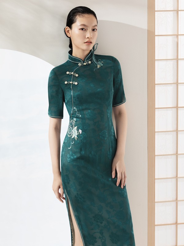 衡韵雅序女装2021春夏季