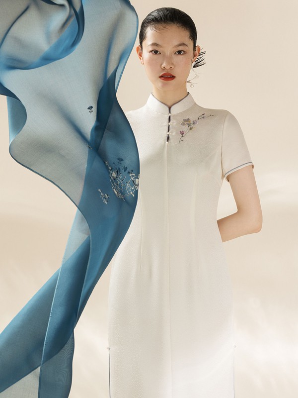 衡韵雅序女装2021春夏季