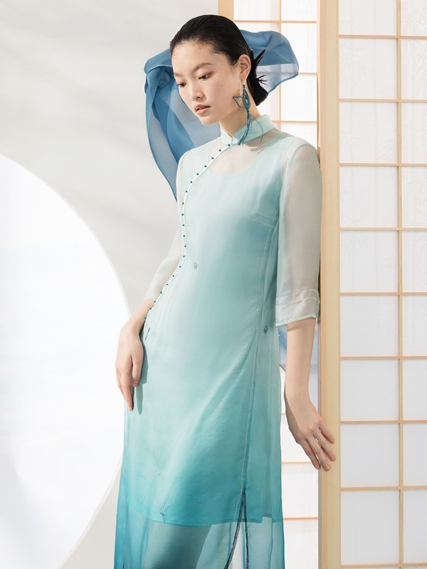 衡韵雅序女装2021春夏季