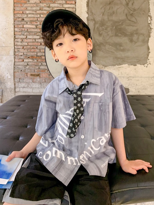 糖麦卡童装2021春夏季灰色字母衬衫