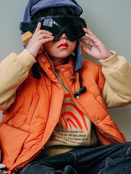 马丘比丘童装2021秋冬季橙色纯色马夹