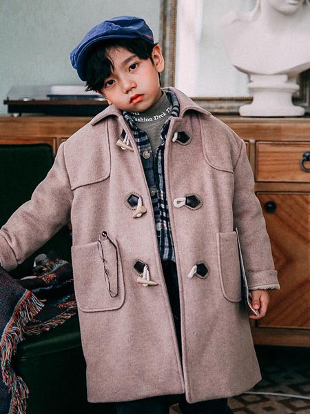 马丘比丘2021秋冬季灰色纯色大衣