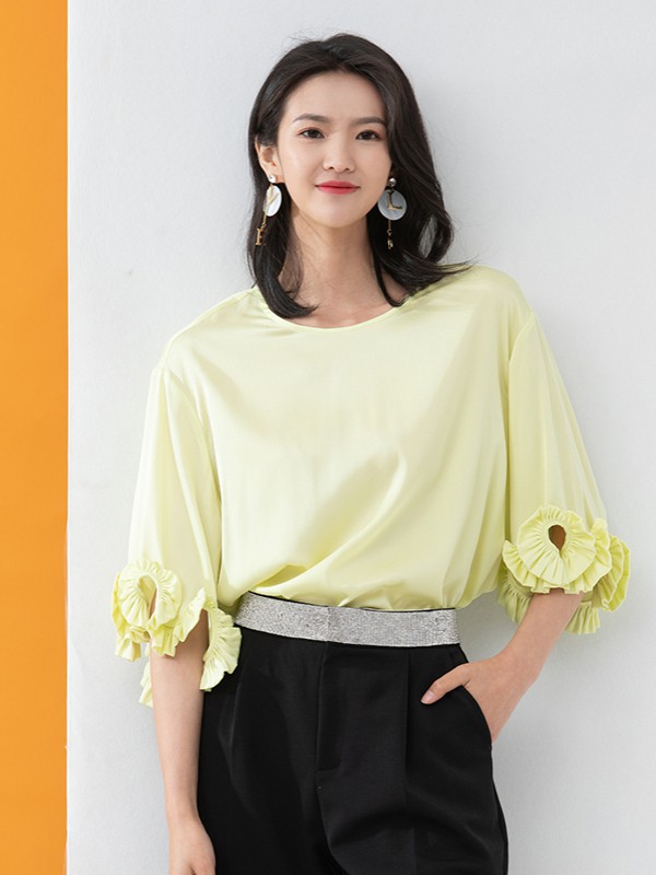 ​凝慧女装2021春夏季绿色泡泡袖上衣
