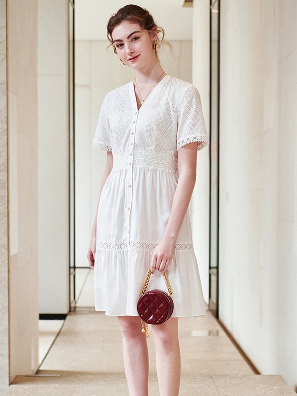 海尼2021春夏季白色纯色连衣裙