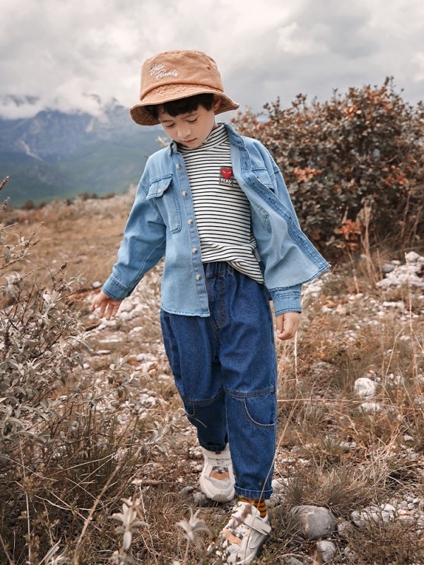 爱西娜2021秋冬季白色条纹T恤