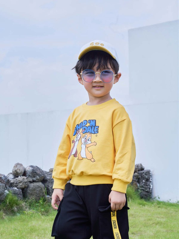 早言童装2021秋冬季