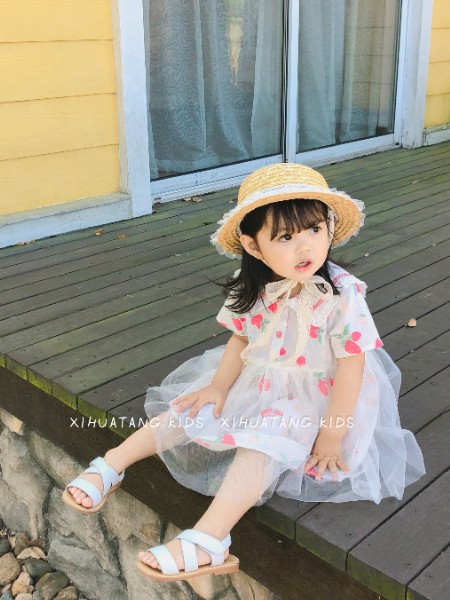 汐花糖童装2022春夏季白色印花连衣裙