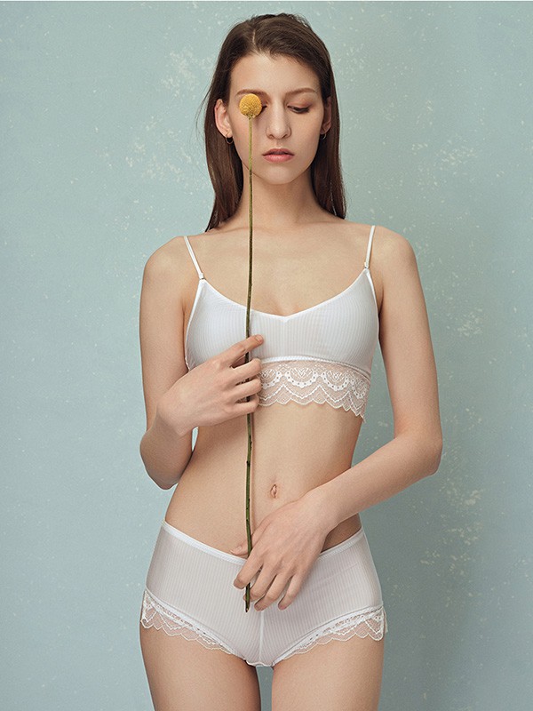 75工坊内衣2021秋冬季白色时尚内衣
